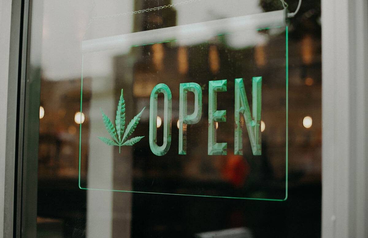 How Do I Find a Job In The Weed / Cannabis / Marijuana Industry?