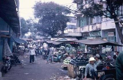 A street marketplace.